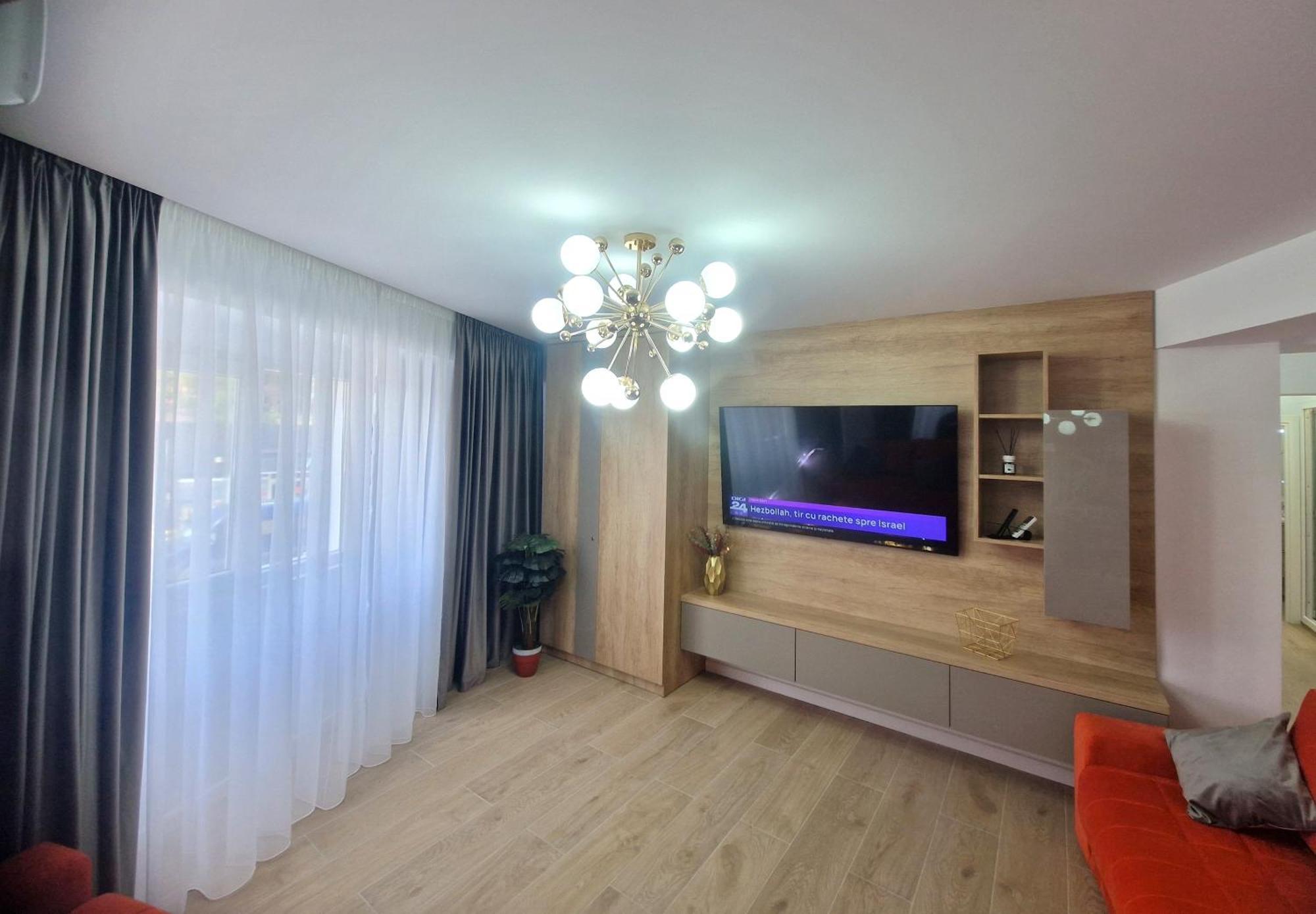 Ultracentral Luxury Apartament Curtea de Argeş エクステリア 写真