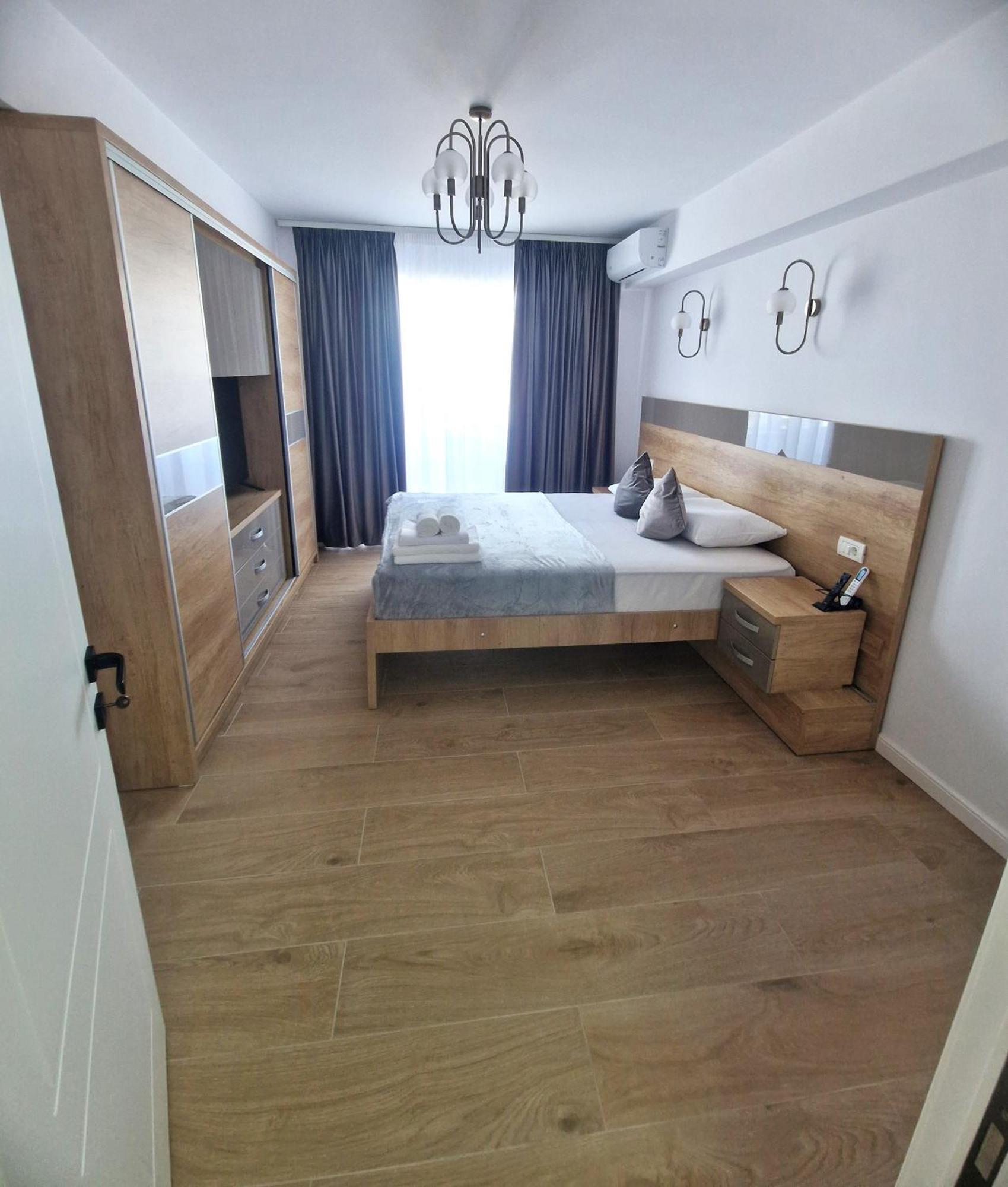 Ultracentral Luxury Apartament Curtea de Argeş エクステリア 写真